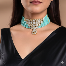 Noorika Choker